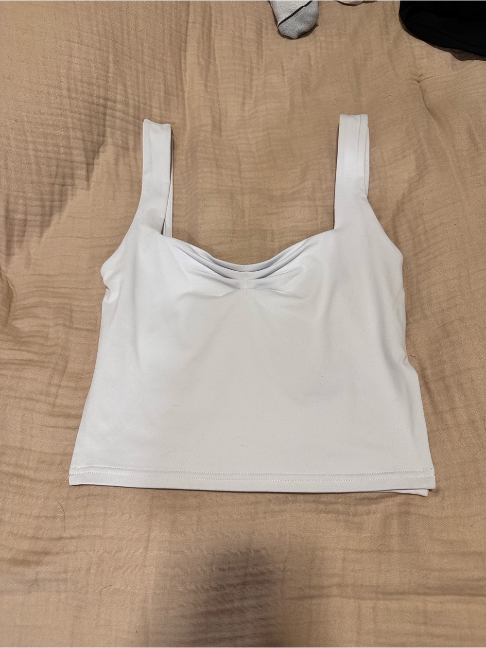 ReoRia White Square Neck Crop Tank